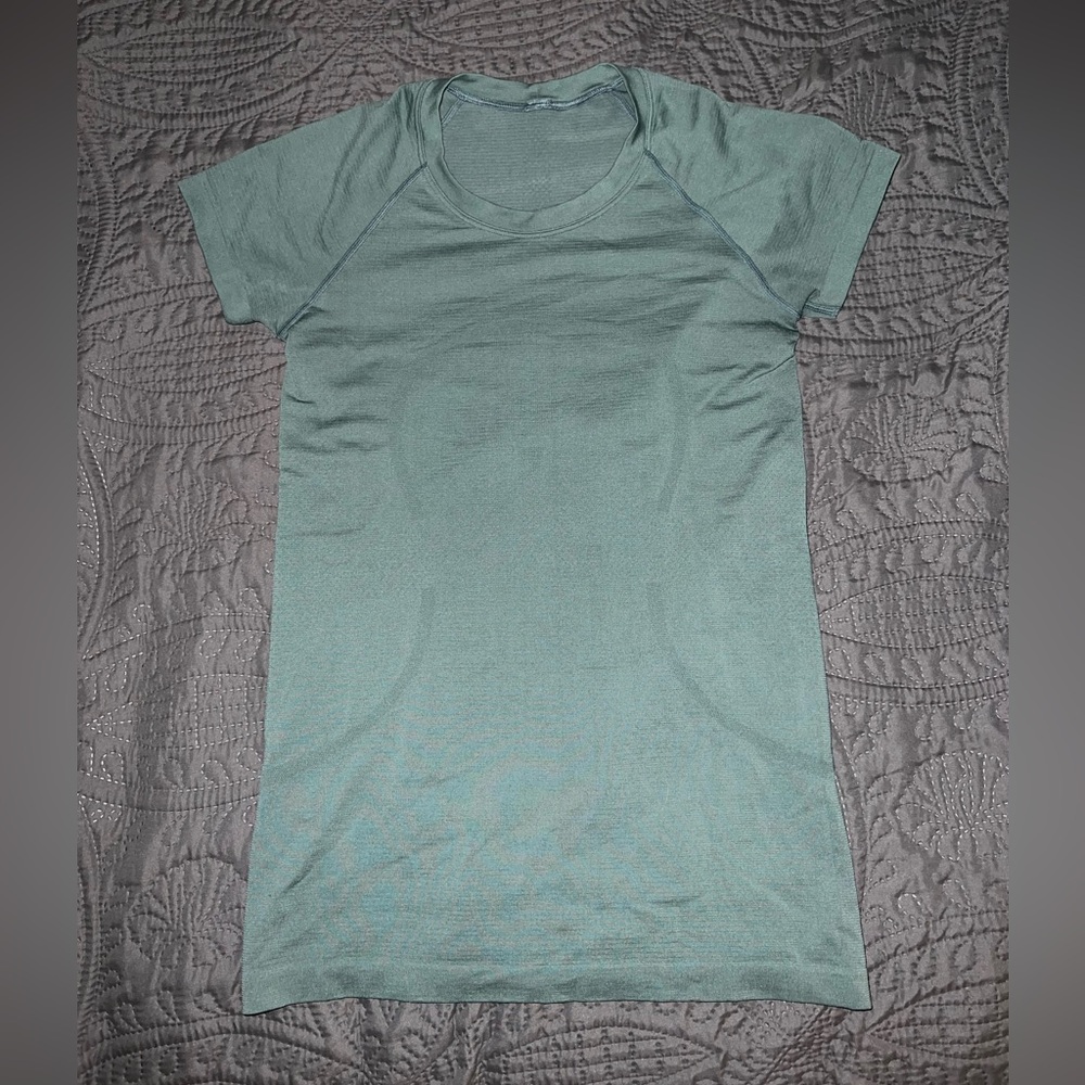 LULULEMON swiftly tech short sleeve